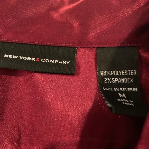 NEW YORK & COMPANY Blouse Shirred Stretch Long Sleeve Wine Medium - Picture 6 of 7